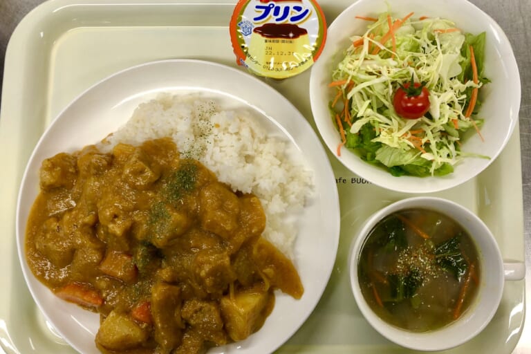 【親和の学生寮】今日の晩ごはん☆ビーフカレー