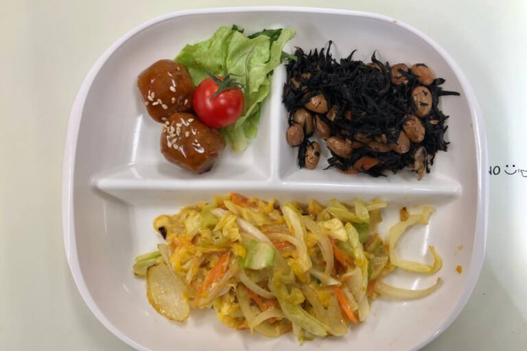 【親和の学生寮】今日の朝ごはん☆ミートボール