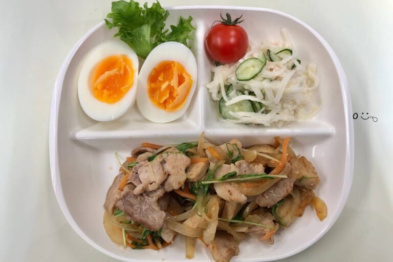 【親和の学生寮】今日の朝ごはん☆厚揚げと豚肉炒め