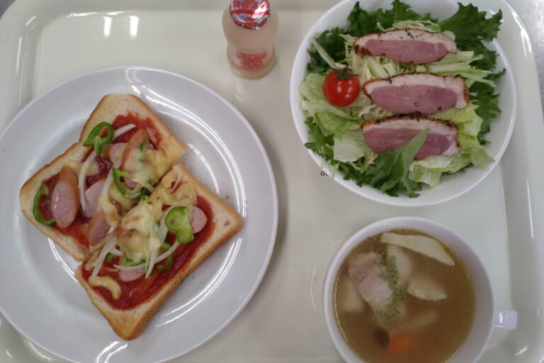 【親和の学生寮】今日の朝ごはん☆ピザトースト