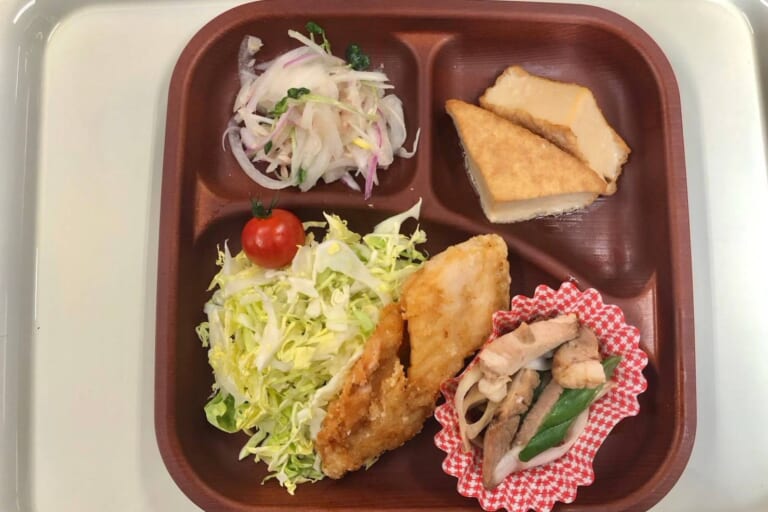 【親和の学生寮】今日の晩ごはん☆赤魚のから揚げ