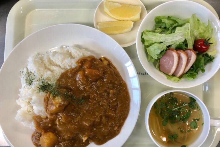 【親和の学生寮】今日の晩ごはん☆カレー