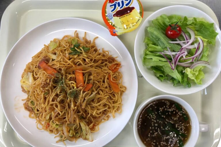 【親和の学生寮】今日の晩ごはん☆焼きそば