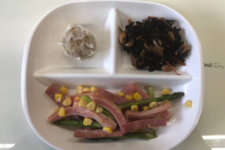 【親和の学生寮】今日の朝ごはん☆アスパラベーコン炒め