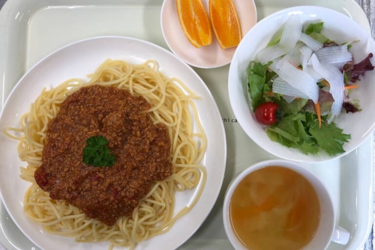 【親和の学生寮】今日の晩ごはん☆ミートソーススパゲティ