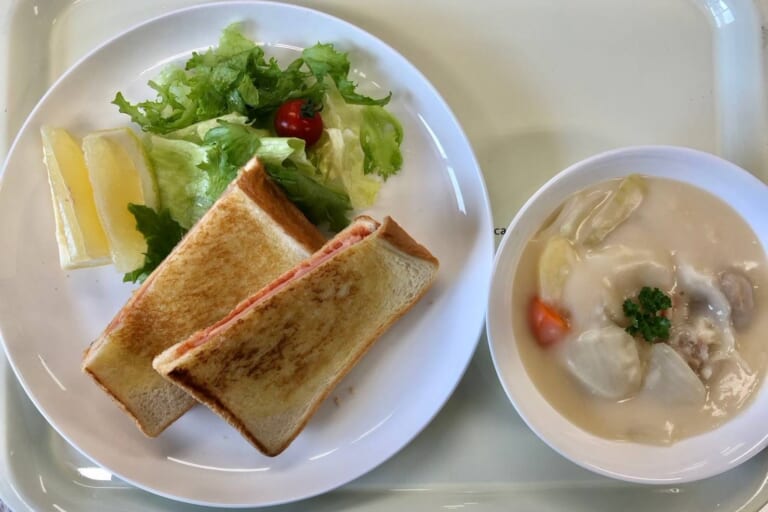 【親和の学生寮】今日の朝ごはん☆ホットサンド