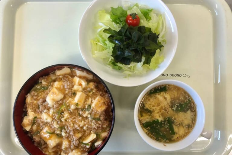 【親和の学生寮】今日の晩ごはん☆マーボー丼