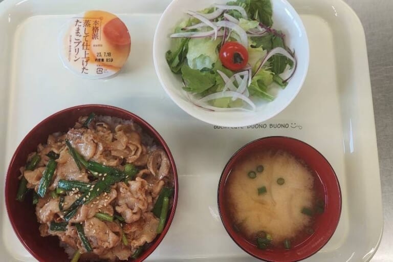 【親和の学生寮】今日の晩ごはん☆スタミナ焼肉丼