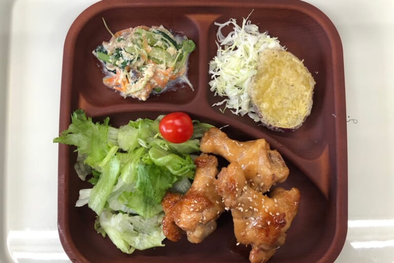 【親和の学生寮】今日の晩ごはん☆手羽先さっぱり煮