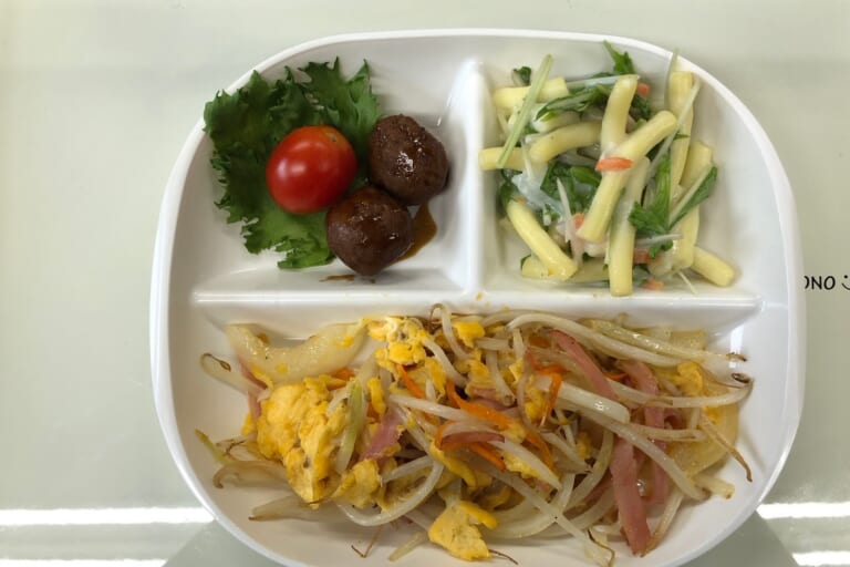 【親和の学生寮】今日の朝ごはん☆もやしの玉子炒め