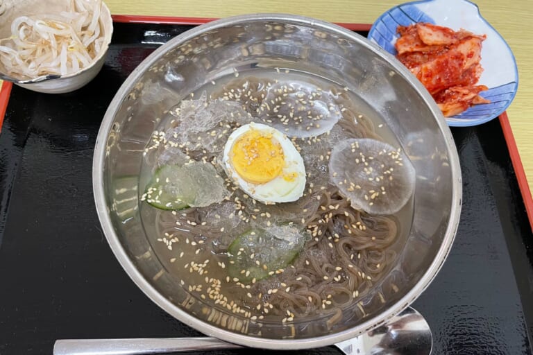 深まる秋に、ミズ冷麺。