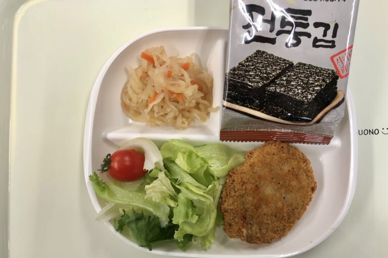 【親和の学生寮】今日の朝ごはん☆コロッケ