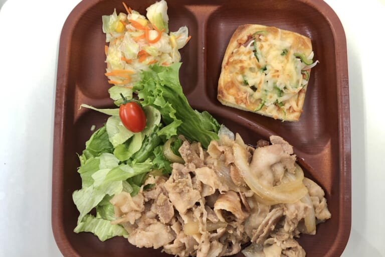 【親和の学生寮】今日の晩ごはん☆豚のしょうが焼き