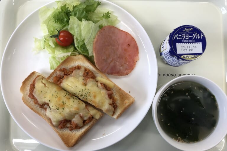 【親和の学生寮】今日の朝ごはん☆ミートソーストースト