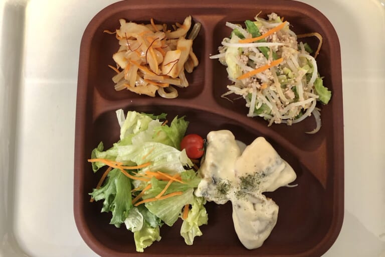 【親和の学生寮】今日の晩ごはん☆鮭マヨ