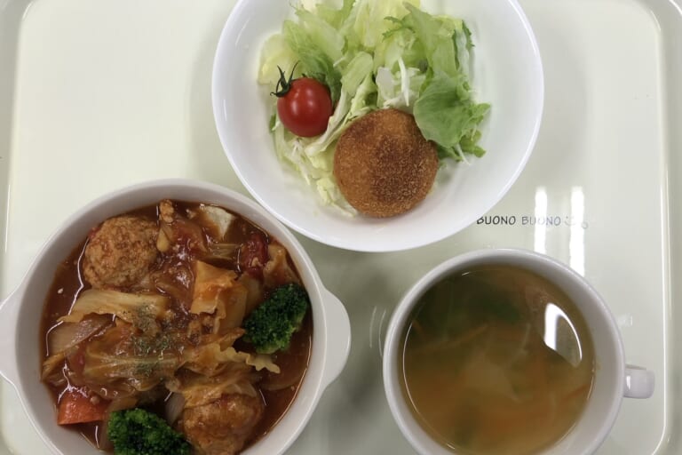 【親和の学生寮】今日の晩ごはん☆ミートボールのトマト煮