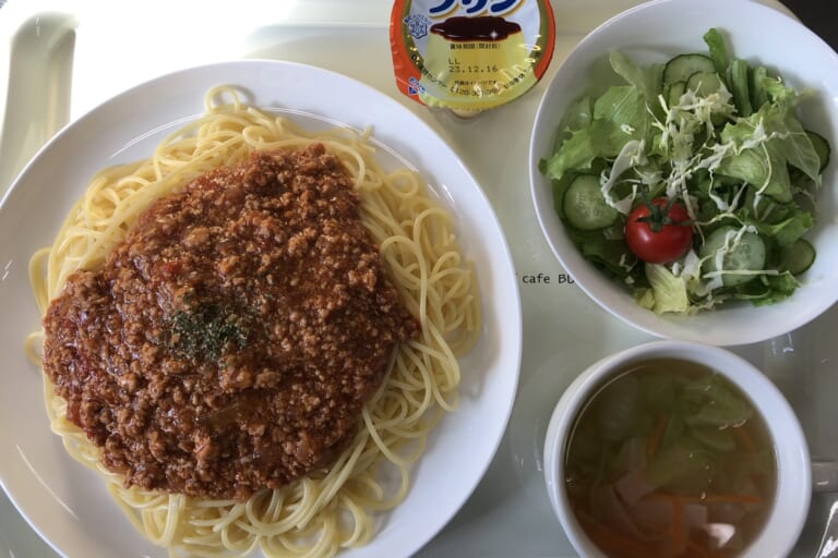 【親和の学生寮】今日の晩ごはん☆ミートソーススパゲティ