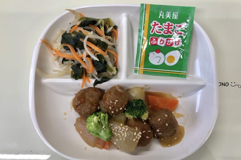 【親和の学生寮】今日の朝ごはん☆ミートボール炒め