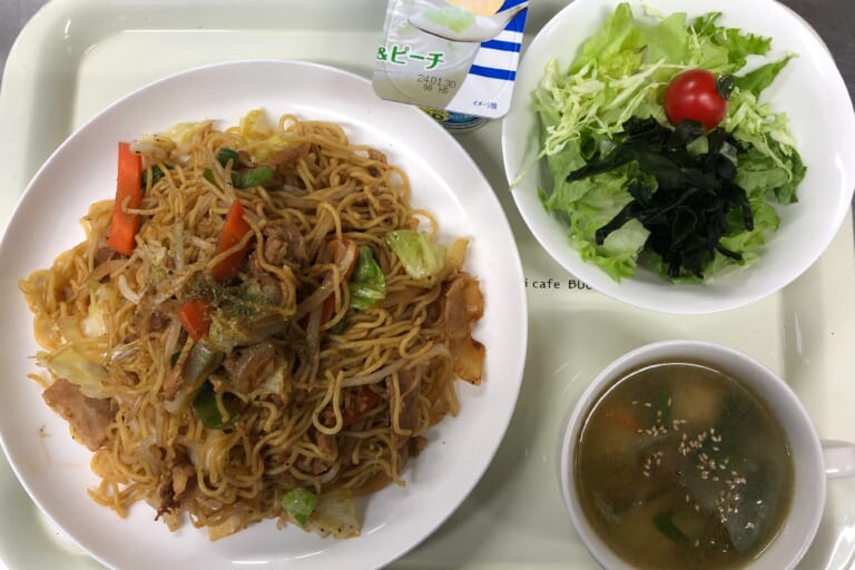 【親和の学生寮】今日の晩ごはん☆焼きそば