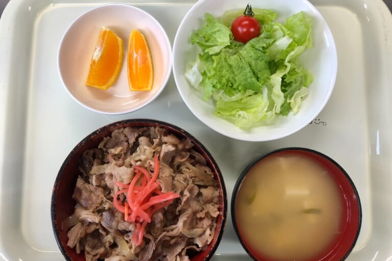 【親和の学生寮】今日の晩ごはん☆牛丼