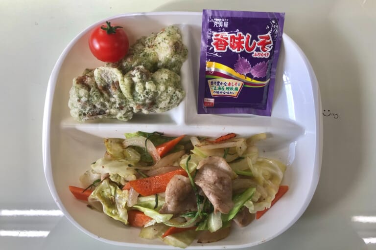 【親和の学生寮】今日の朝ごはん☆肉野菜炒め