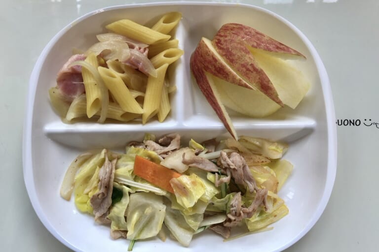 【親和の学生寮】今日の朝ごはん☆肉野菜炒めとクリームペンネ