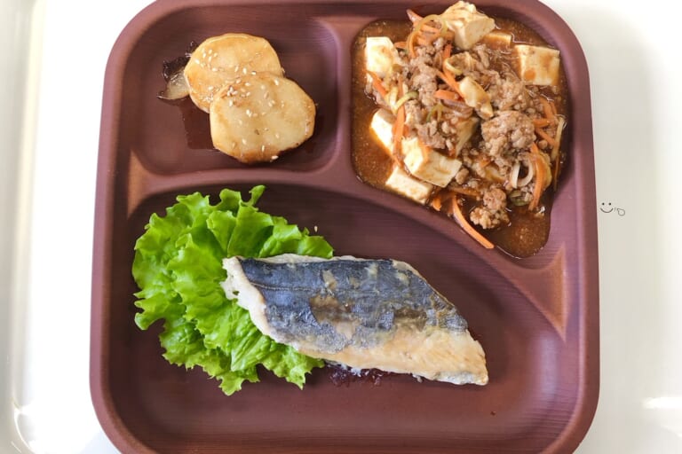 【親和の学生寮】今日の晩ごはん☆焼き魚と長芋ステーキ