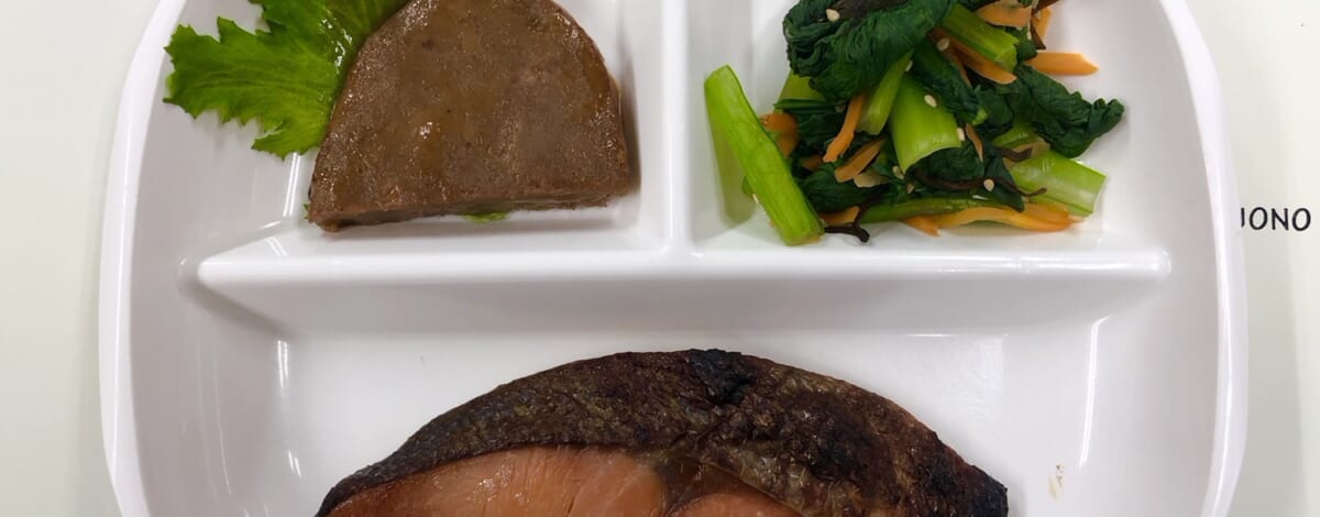【親和の学生寮】今日の朝ごはん☆焼き魚と小松菜のおひたし