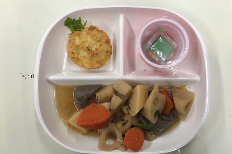 【親和の学生寮】今日の朝ごはん☆筑前煮とハッシュポテト