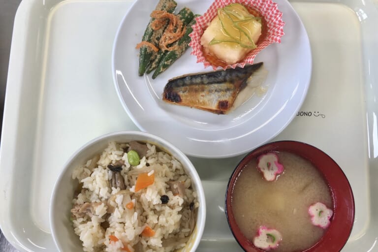 【親和の学生寮】今日の晩ごはん☆炊き込みご飯