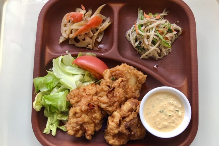 【親和の学生寮】今日の晩ごはん☆チキン南蛮