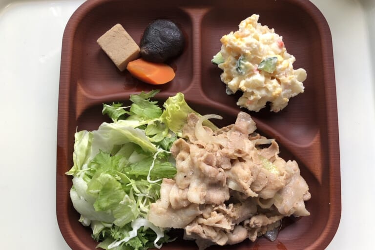 【親和の学生寮】今日の晩ごはん☆しょうが焼き