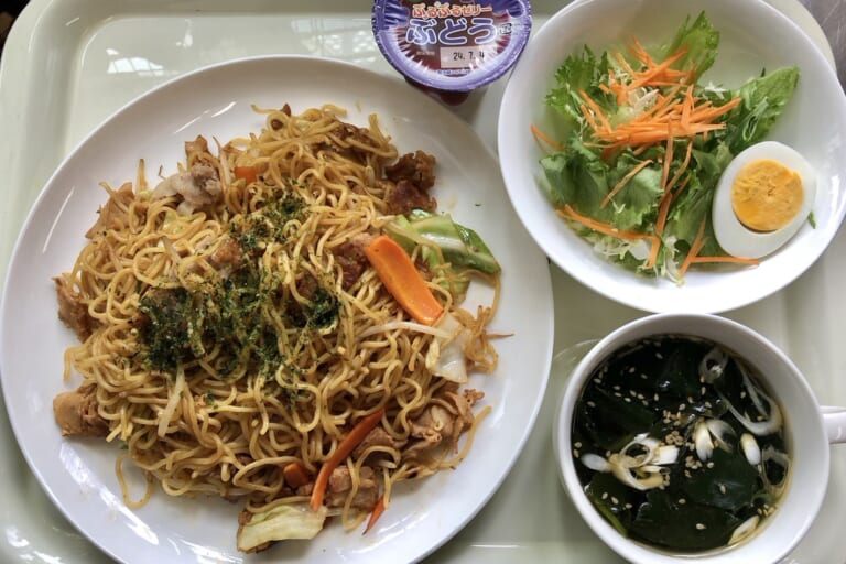 【親和の学生寮】今日の晩ごはん☆焼きそば