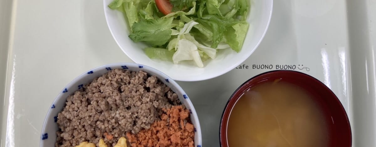 【親和の学生寮】今日の朝ごはん☆三色ごはん