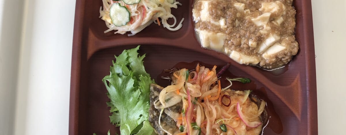 【親和の学生寮】今日の晩ごはん☆サケの南蛮漬け