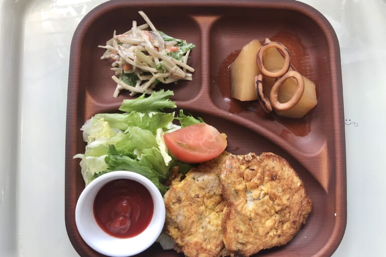 【親和の学生寮】今日の晩ごはん☆ポークピカタ