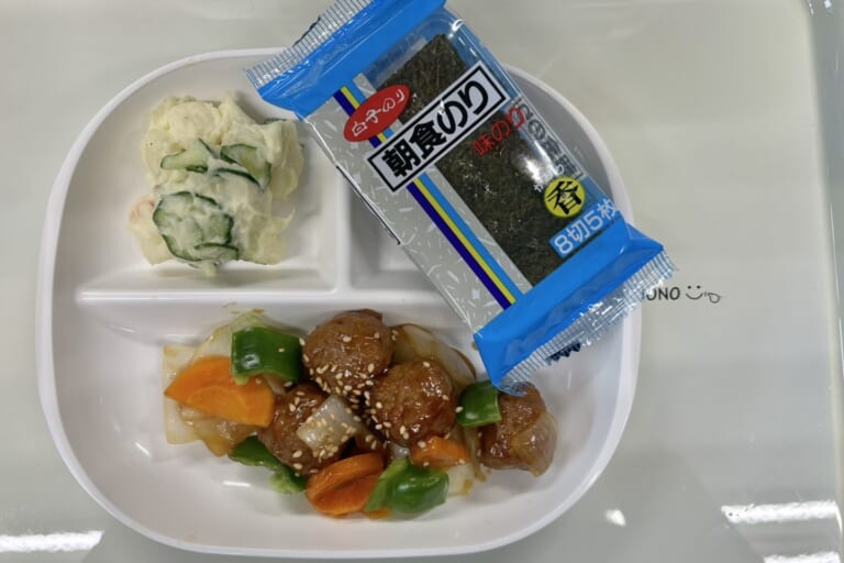 【親和の学生寮】今日の朝ごはん☆ミートボール炒め