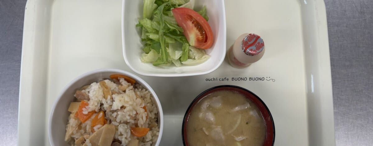 【親和の学生寮】今日の朝ごはん☆まぜごはんと豚汁