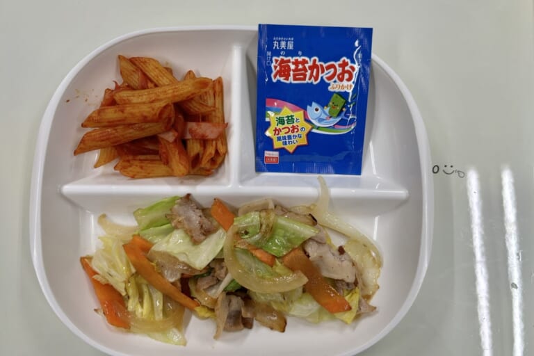 【親和の学生寮】今日の朝ごはん☆肉野菜炒め