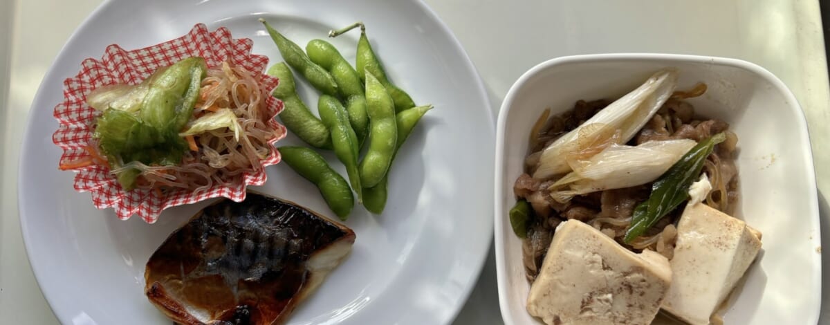 【親和の学生寮】今日の晩ごはん☆焼き魚と肉豆腐