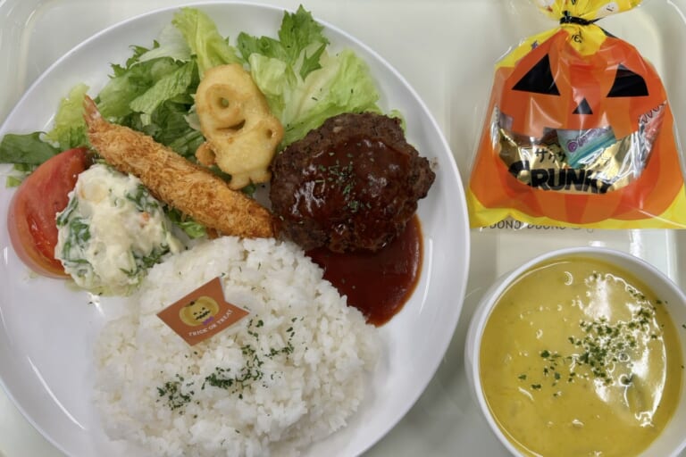 【親和の学生寮】今日の晩ごはん☆ハロウィンプレート