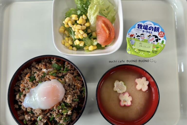 【親和の学生寮】今日の晩ごはん☆そぼろスタミナ丼