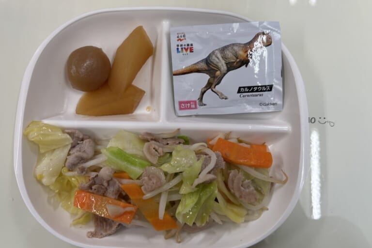 【親和の学生寮】今日の朝ごはん☆肉野菜炒め