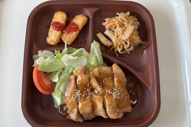【親和の学生寮】今日の晩ごはん☆チキンの照り煮