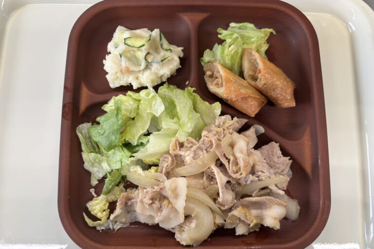 【親和の学生寮】今日の晩ごはん☆豚のしょうが焼き