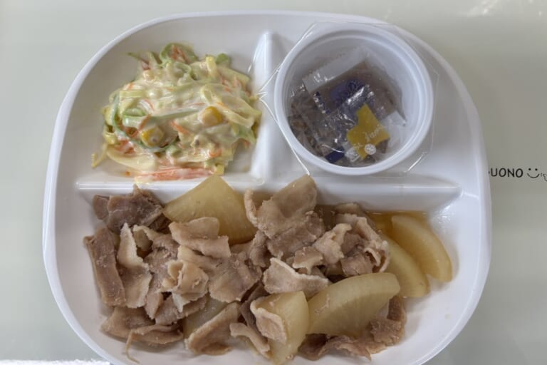 【親和の学生寮】今日の朝ごはん☆豚バラ大根