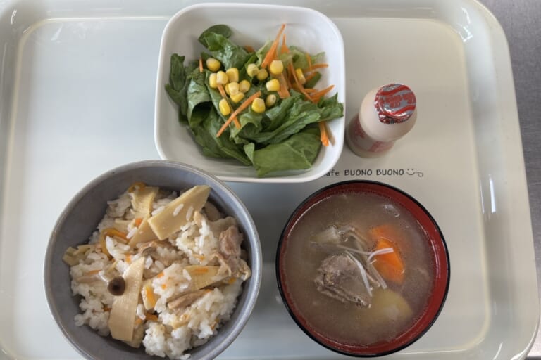 【親和の学生寮】今日の朝ごはん☆まぜごはんと豚汁