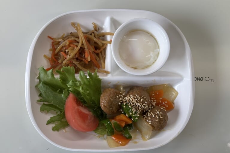 【親和の学生寮】今日の朝ごはん☆ミートボール炒め