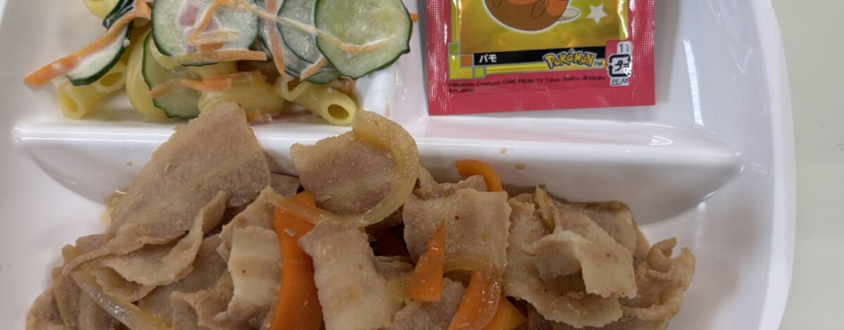【親和の学生寮】今日の朝ごはん☆焼き肉とマカロニサラダ