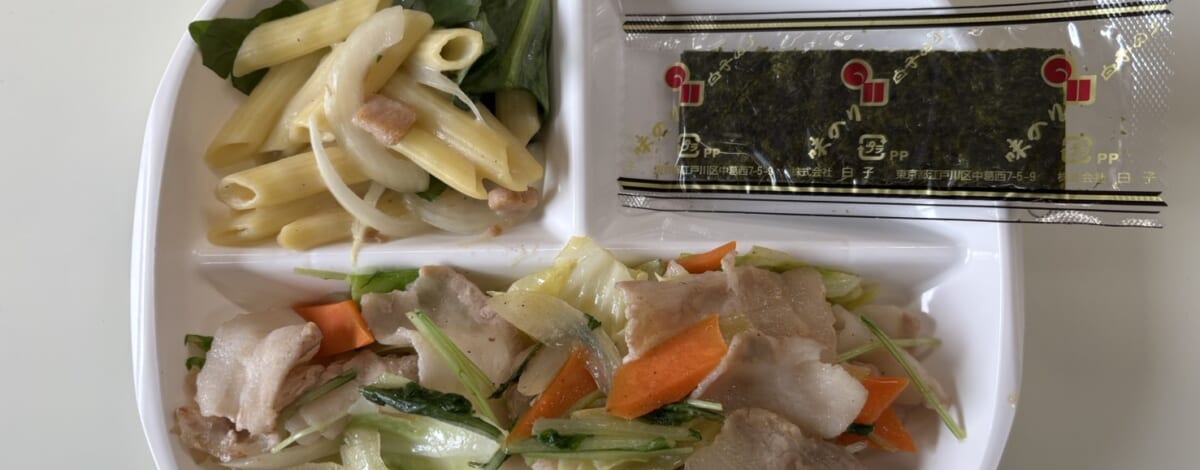 【親和の学生寮】今日の朝ごはん☆肉野菜炒め